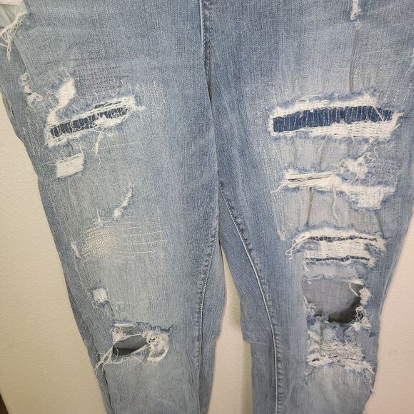 Torrid Boyfriend Light Wash Ripped Denim Jeans Size 16 - Picture 3 of 6